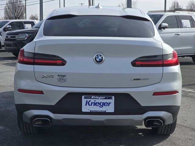 Used 2022 BMW X4 xDrive30i image 4