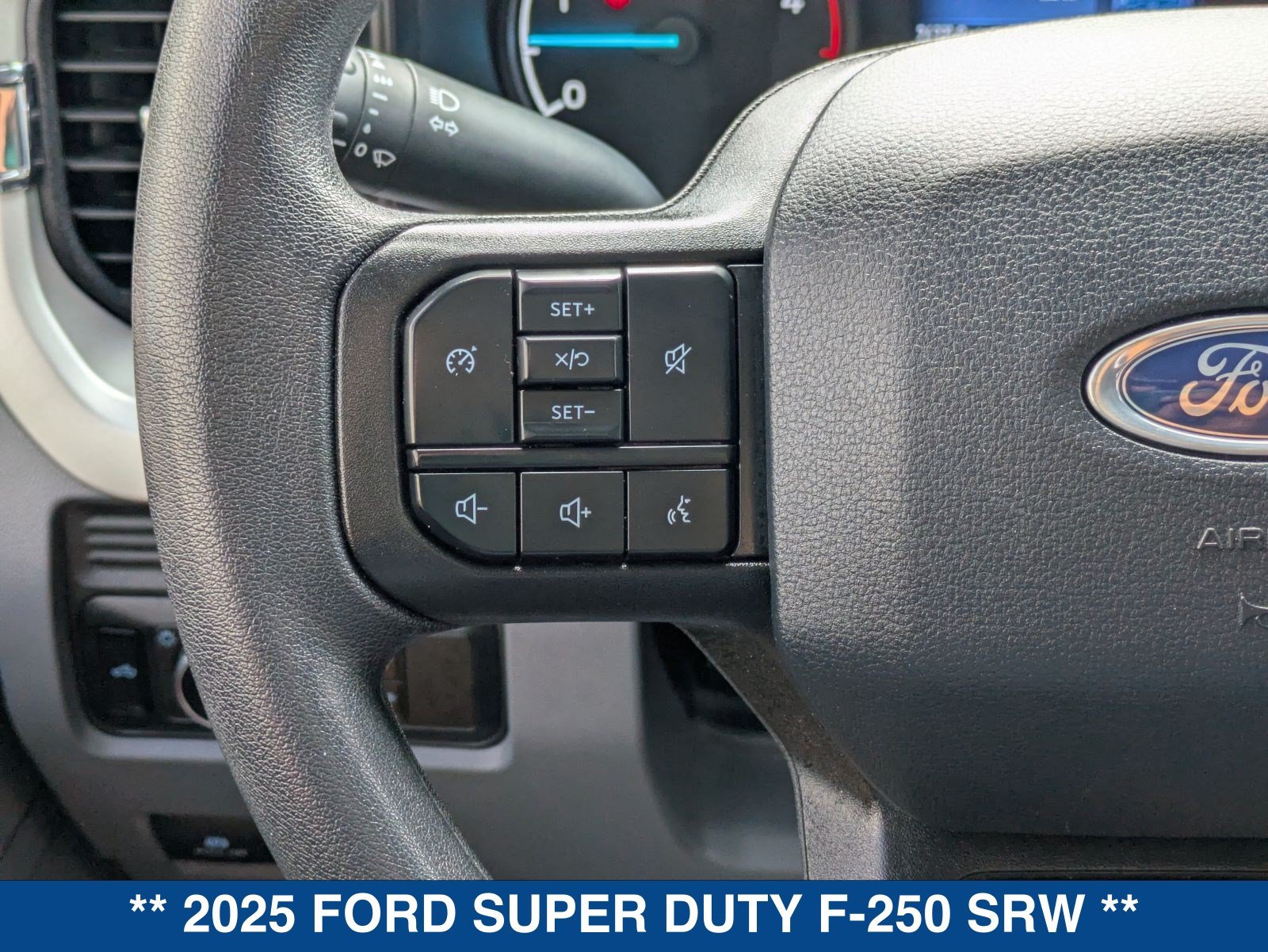 Certified 2025 Ford F250 XL AWD/4WD image 23