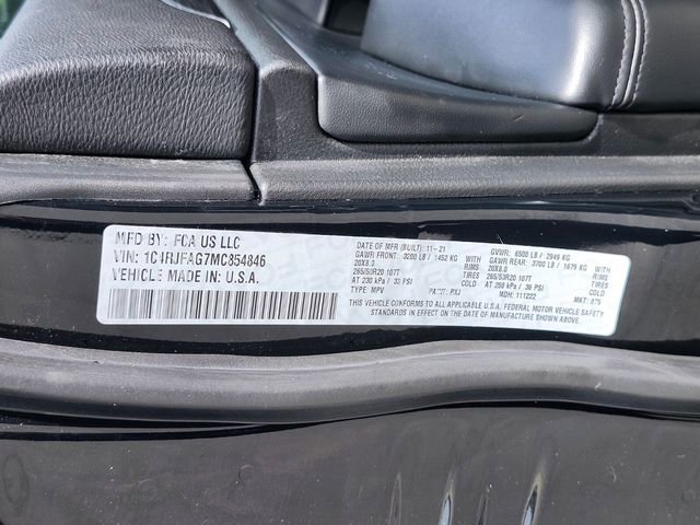 Used 2021 Jeep Grand Cherokee Laredo X AWD/4WD image 34