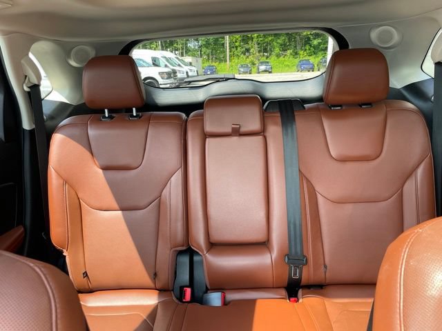 Certified 2019 Ford Edge Titanium w/ Equipment Group 301A AWD/4WD image 40