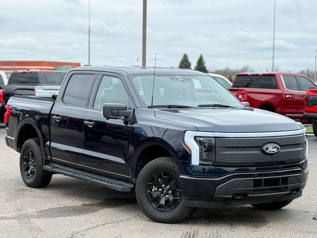 Certified 2025 Ford F150 Lightning XLT AWD/4WD image 45