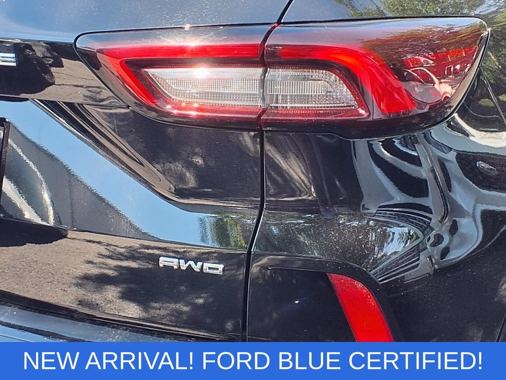 Certified 2024 Ford Escape ST-Line w/ Tech Pack #1 AWD/4WD image 5