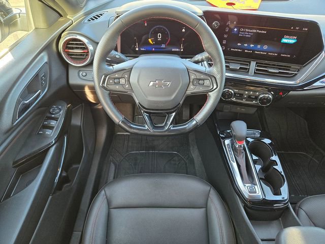 Used 2025 Chevrolet Trax RS w/ Driver Confidence Package image 8