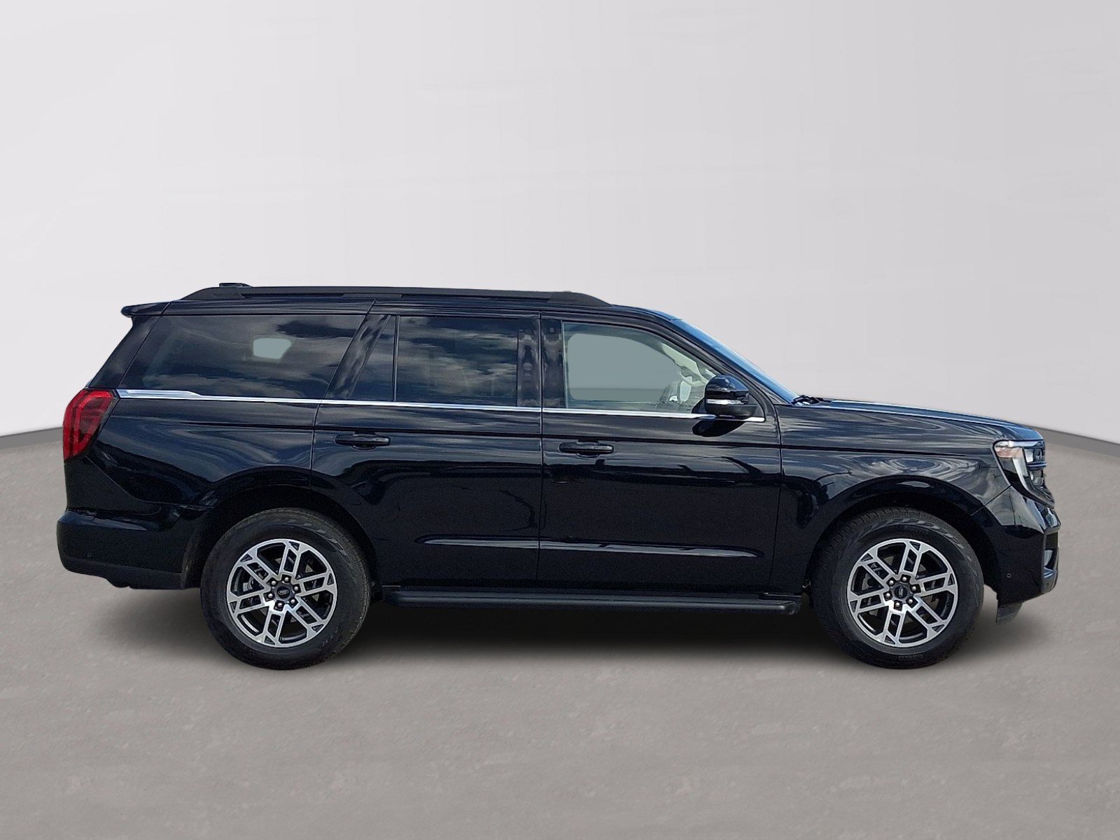 Certified 2025 Ford Expedition Active AWD/4WD image 7