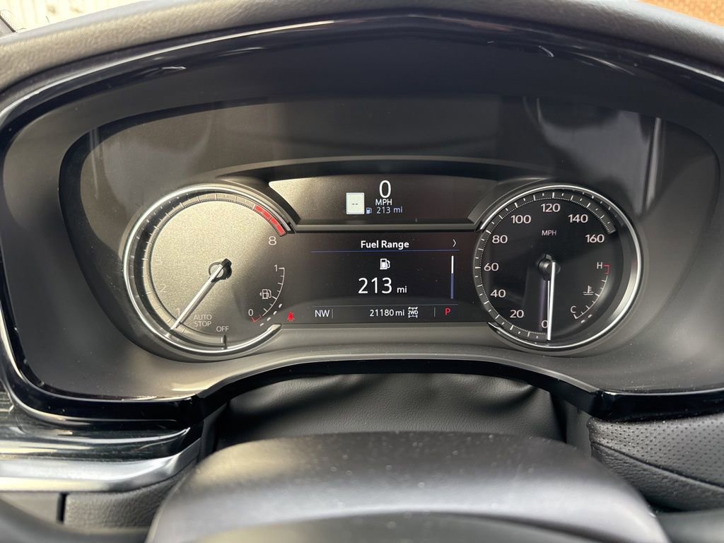 Used 2025 Cadillac XT5 Premium Luxury image 10