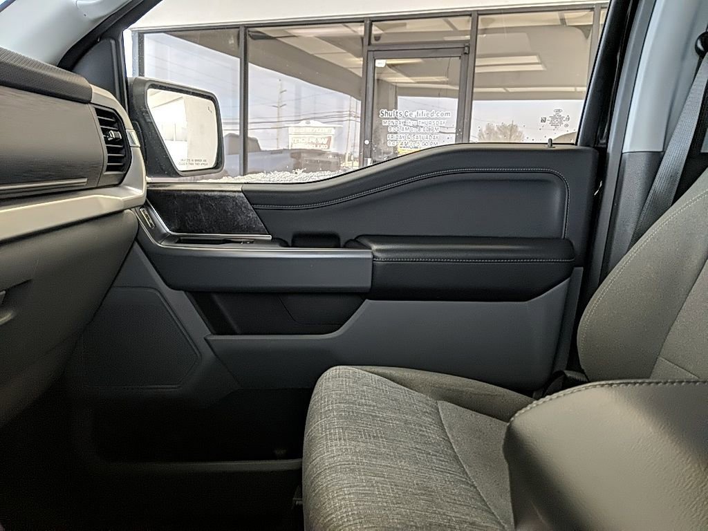 Certified 2022 Ford F150 XLT w/ Equipment Group 302A High image 19