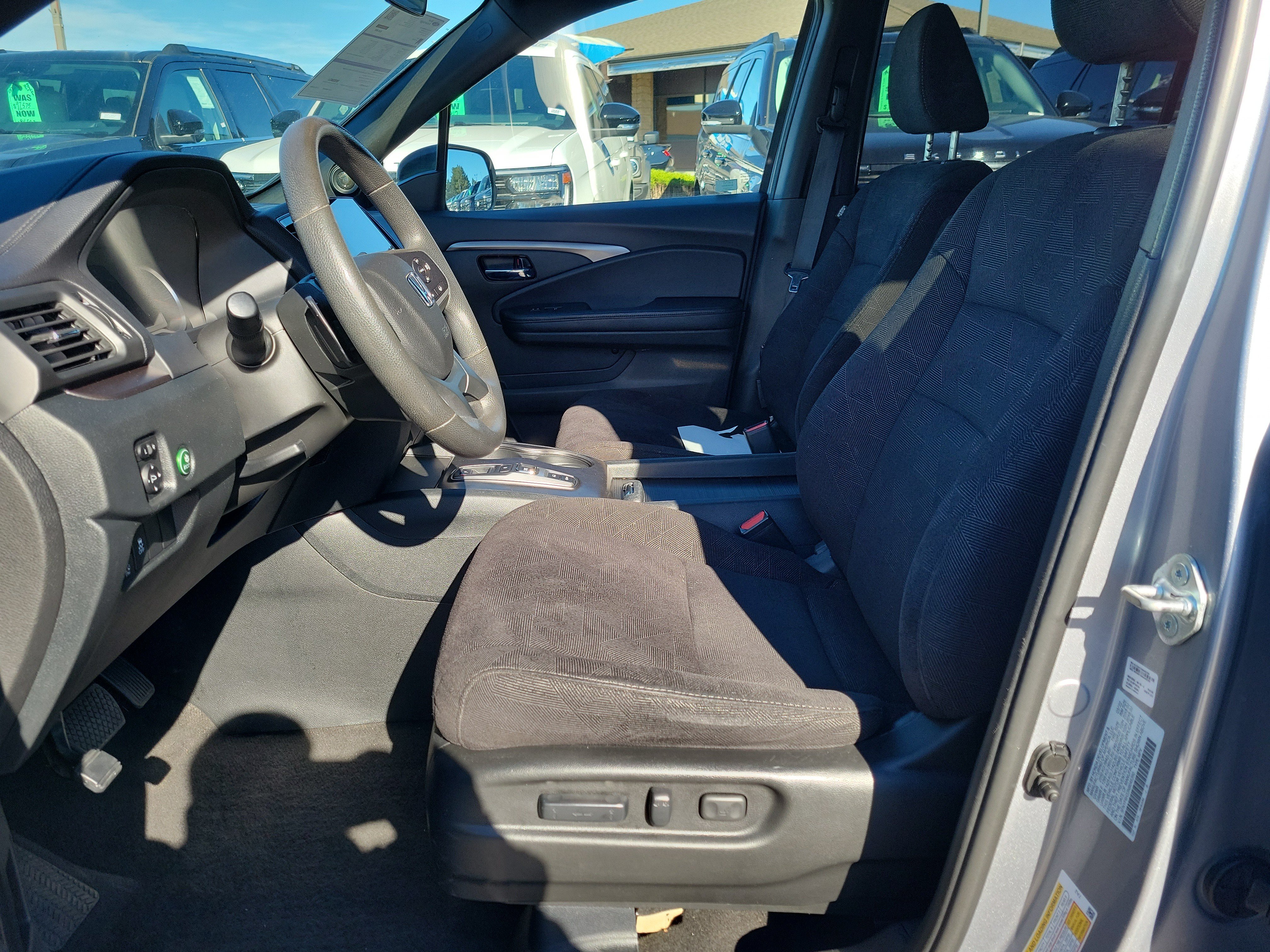 Used 2022 Honda Pilot Sport image 16