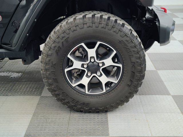 Used 2022 Jeep Wrangler Unlimited Rubicon w/ LED Lighting Group AWD/4WD image 13