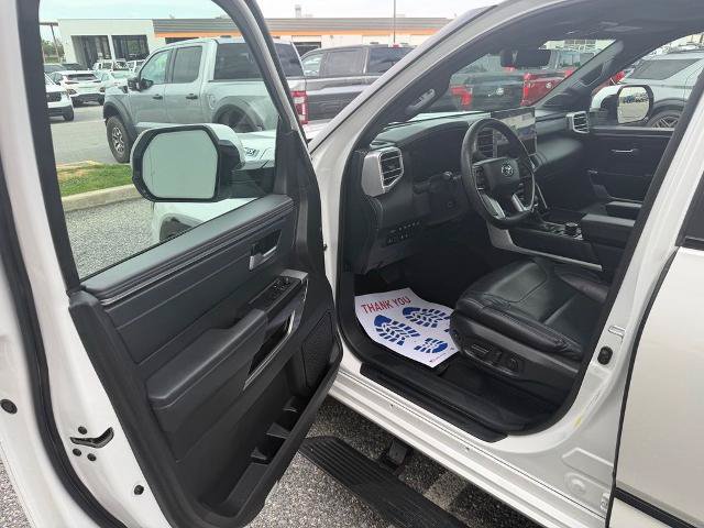 Used 2024 Toyota Sequoia Platinum AWD/4WD image 10