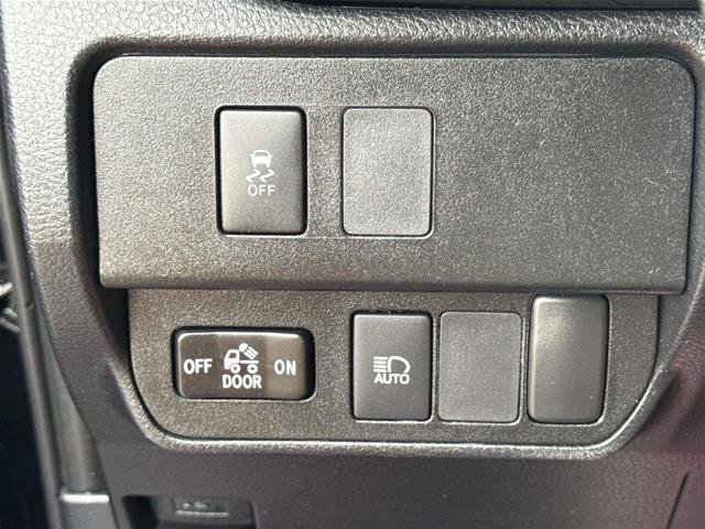 Used 2020 Toyota Tacoma SR w/ SR Convenience Package RWD image 18