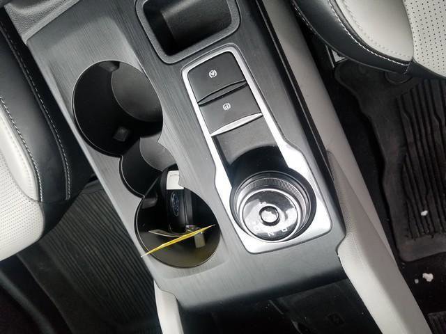 Certified 2023 Ford Escape Platinum image 18