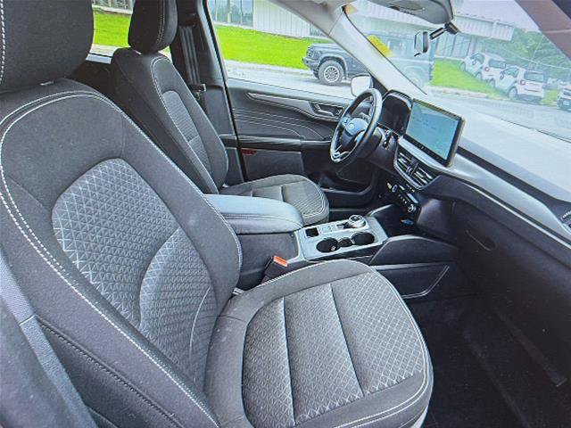 Certified 2025 Ford Escape Active w/ Tech Pack #1 AWD/4WD image 11