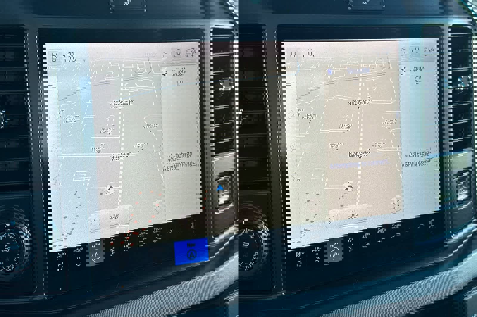 Certified 2025 Ford F450 Platinum image 18