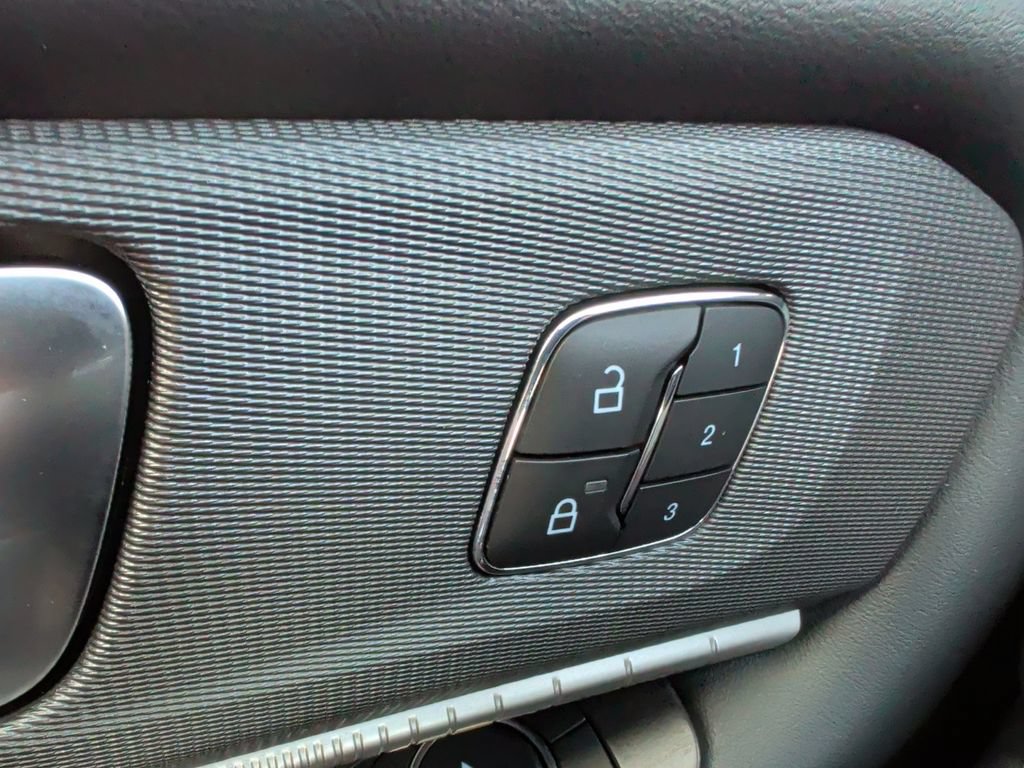 Certified 2025 Ford Explorer ST AWD/4WD image 29