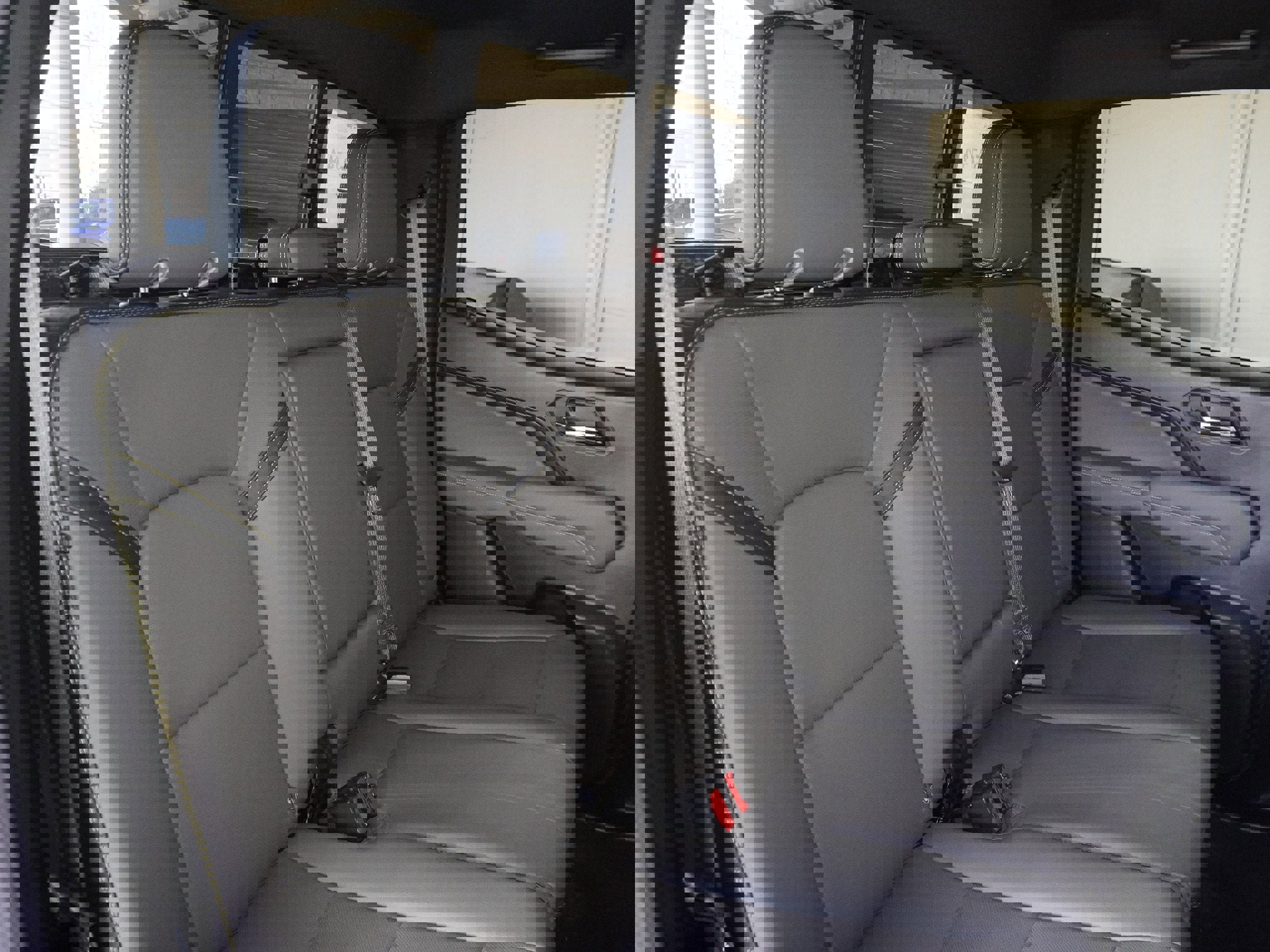 Used 2025 Chevrolet Colorado ZR2 w/ Technology Package image 45