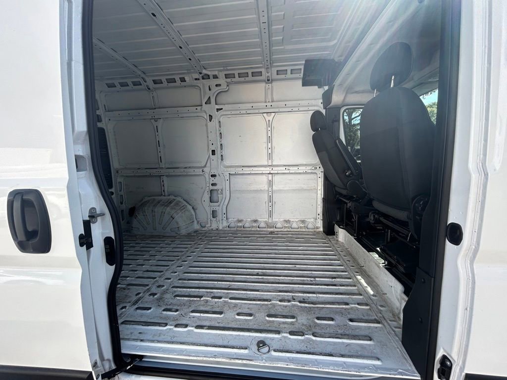 Used 2023 RAM ProMaster 2500 w/ Convenience Group image 26