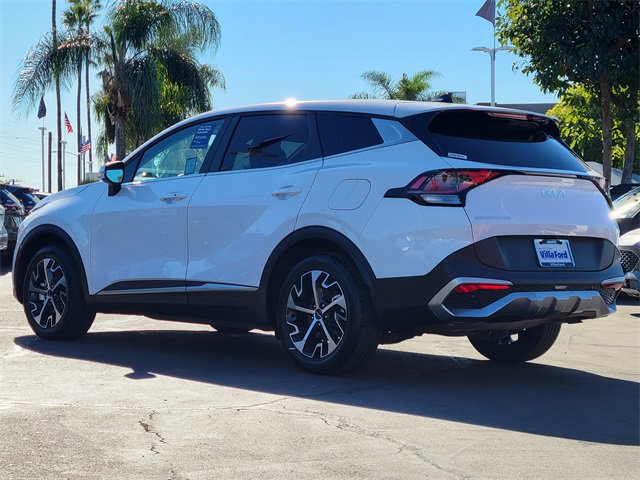 Used 2023 Kia Sportage EX image 2