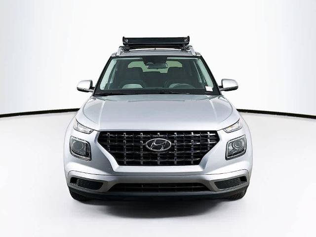 Used 2025 Hyundai Venue SEL FWD image 6