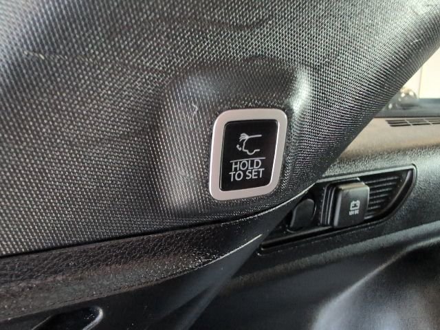 Used 2023 Jeep Grand Cherokee Altitude AWD/4WD image 32