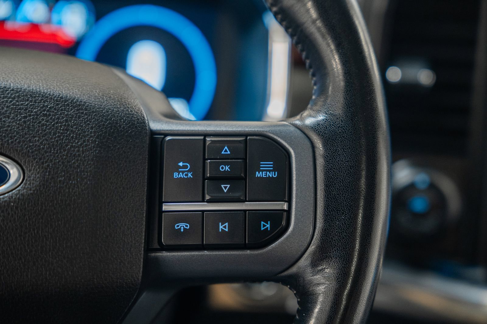 Certified 2023 Ford F150 Lariat w/ Equipment Group 502A High image 35