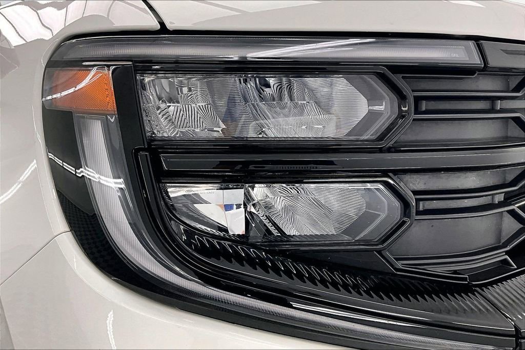 Certified 2025 Ford Expedition Max Active AWD/4WD image 30