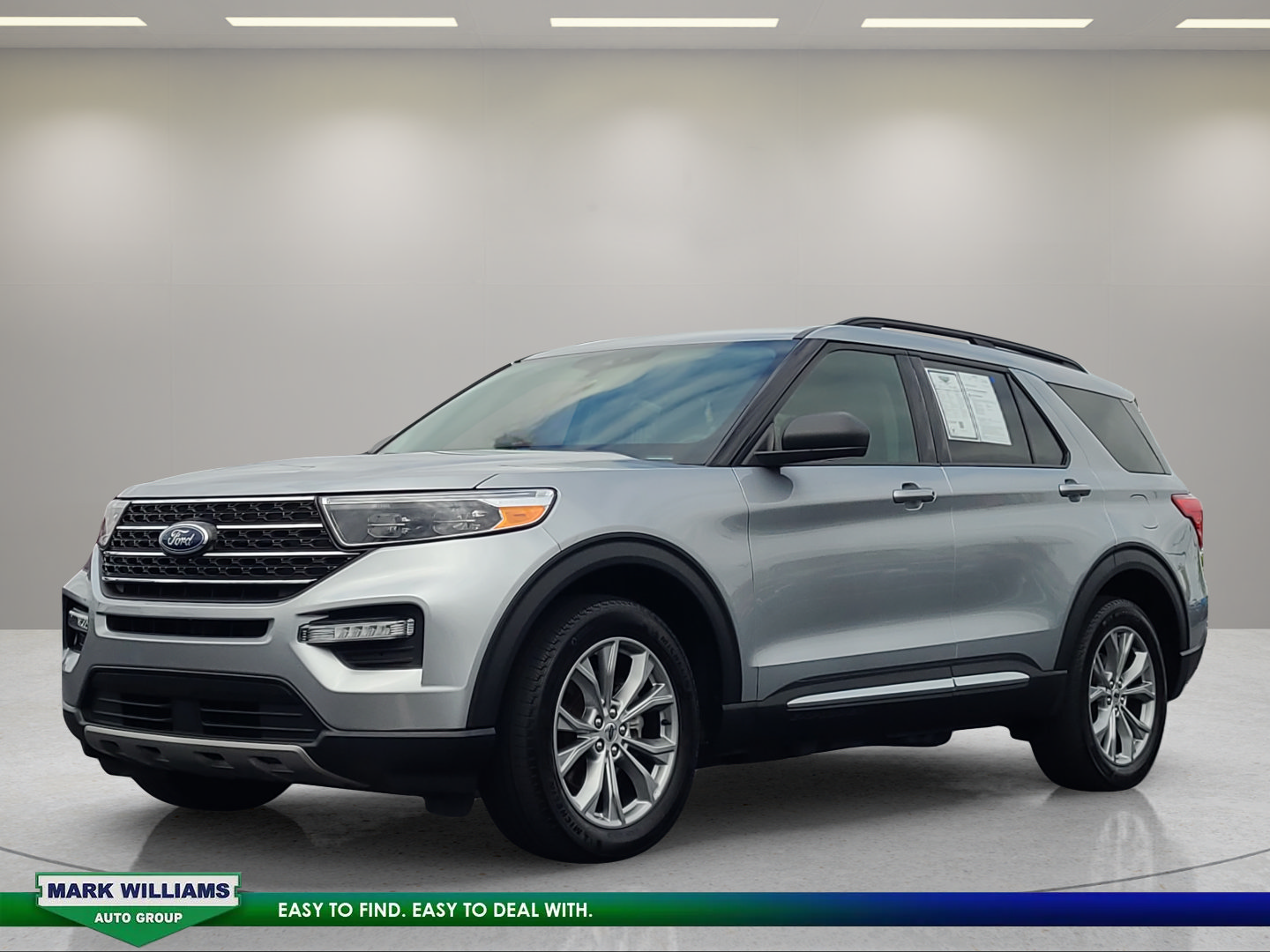 Certified 2023 Ford Explorer XLT w/ Equipment Group 202A AWD/4WD image 8