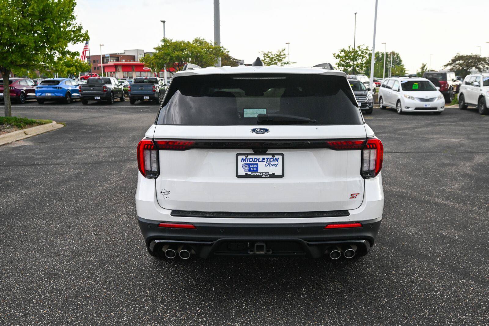 Certified 2025 Ford Explorer ST AWD/4WD image 6