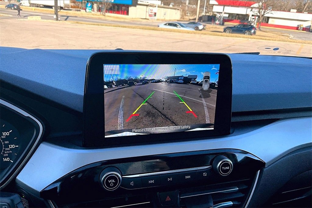 Certified 2022 Ford Escape SE w/ Cold Weather Package image 21