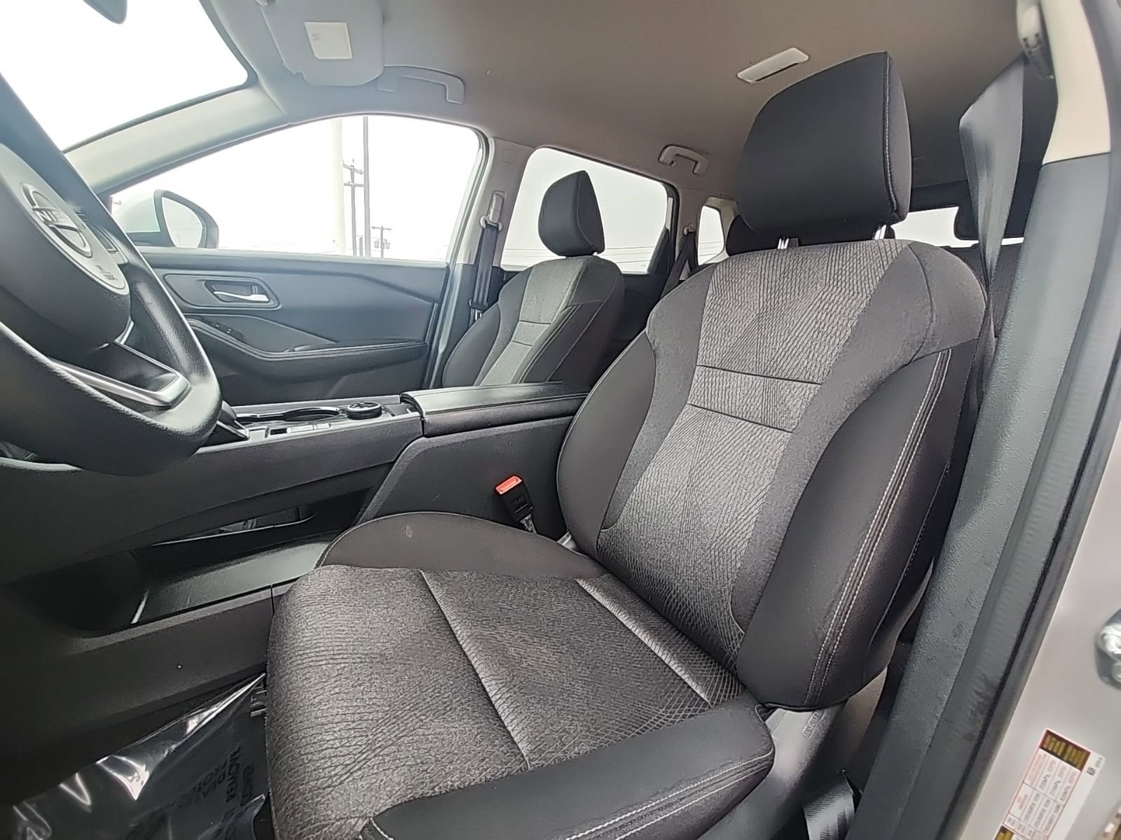 Used 2024 Nissan Rogue SV AWD/4WD image 11