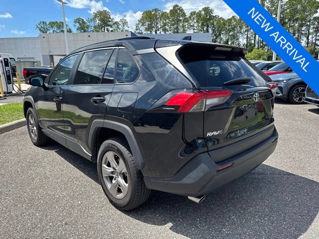 Used 2024 Toyota RAV4 XLE AWD/4WD image 9