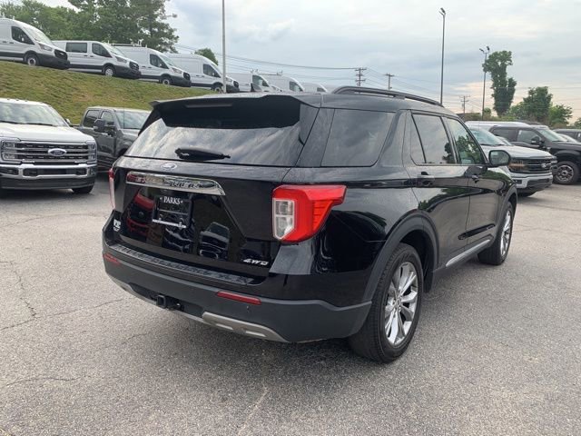 Certified 2023 Ford Explorer XLT w/ Equipment Group 202A AWD/4WD image 9
