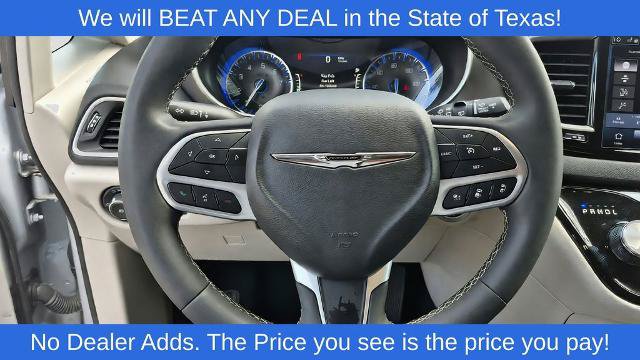 Used 2024 Chrysler Pacifica Touring-L FWD image 18