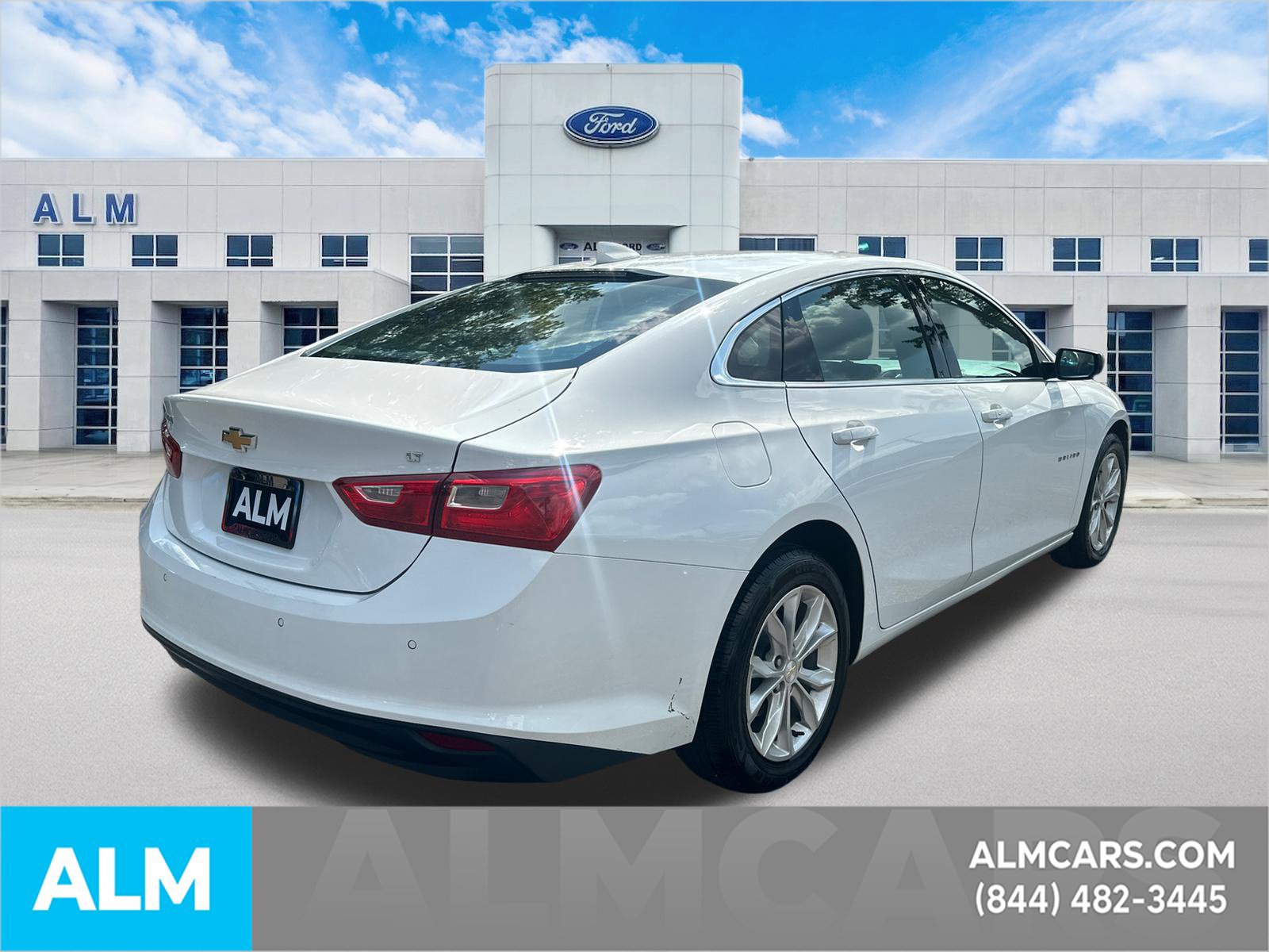 Used 2025 Chevrolet Malibu LT FWD image 5