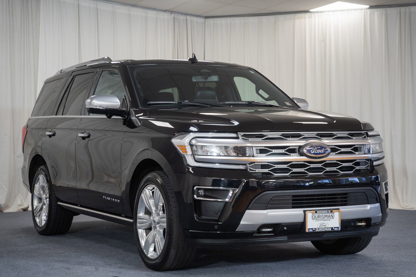 Certified 2023 Ford Expedition Platinum AWD/4WD image 1