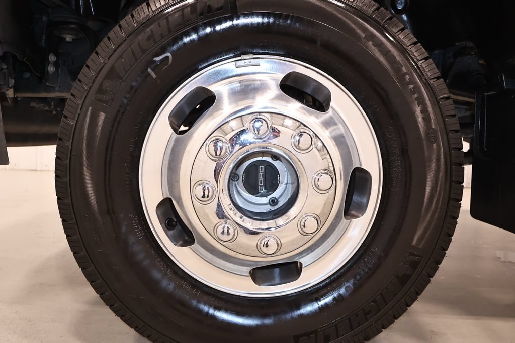 Certified 2022 Ford F350 Platinum AWD/4WD image 48