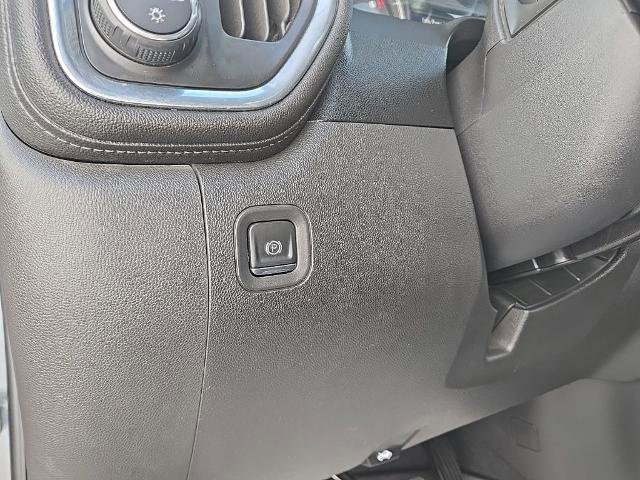 Used 2021 Chevrolet Silverado 1500 LT w/ Z71 Off-Road Package image 29