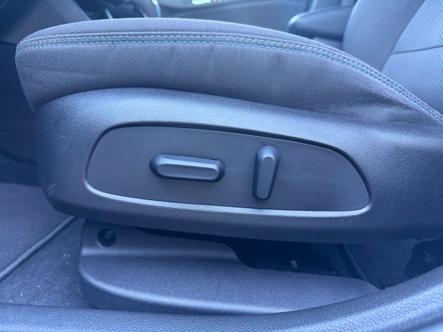 Used 2018 Chevrolet Cruze LT w/ Convenience Package FWD image 24