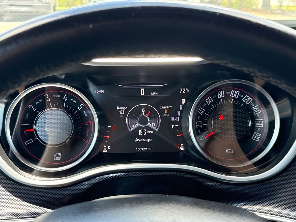 Used 2018 Dodge Challenger R/T Scat Pack w/ Leather Interior Group RWD image 17