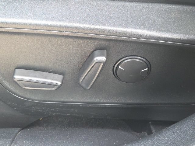 Certified 2022 Ford Escape Titanium AWD/4WD image 27