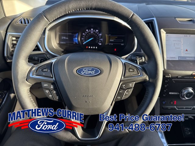 Certified 2019 Ford Edge Titanium w/ Equipment Group 301A AWD/4WD image 17