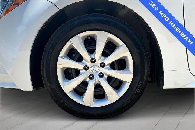 Used 2022 Toyota Corolla LE image 11