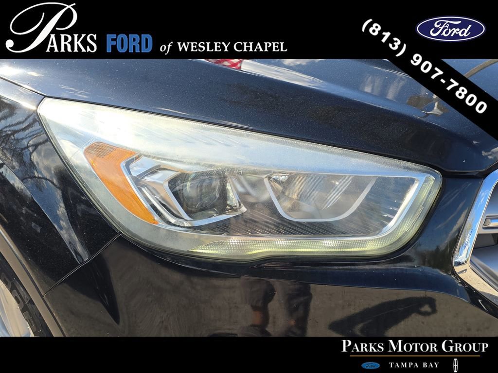 Certified 2017 Ford Escape SE w/ SE Leather Comfort Package image 6