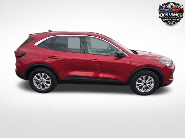 Certified 2023 Ford Escape Active AWD/4WD image 2