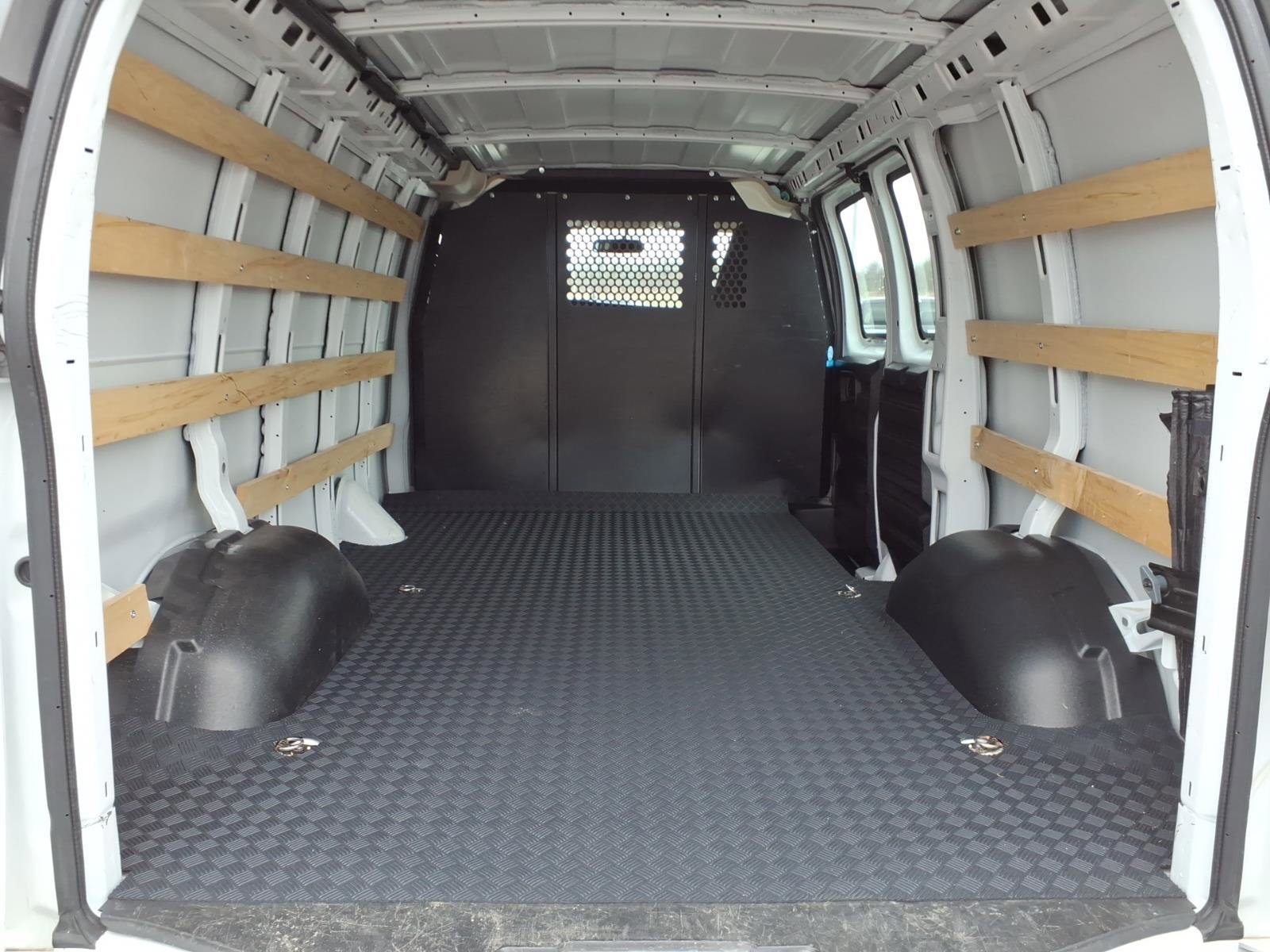 Used 2024 Chevrolet Express 2500 w/ Driver Convenience Package image 10