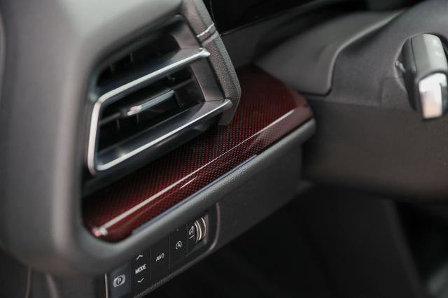 Used 2025 Chevrolet Traverse Z71 AWD/4WD image 27