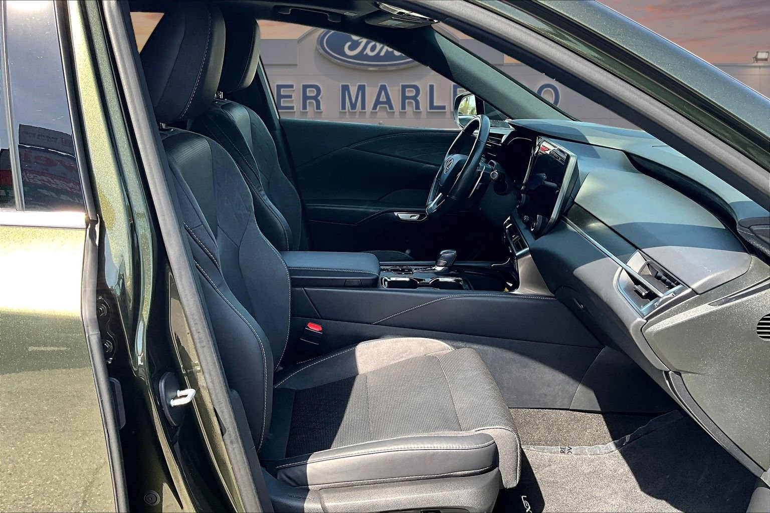 Used 2023 Lexus RX 350 AWD w/ Accessory Package (Z1) image 9