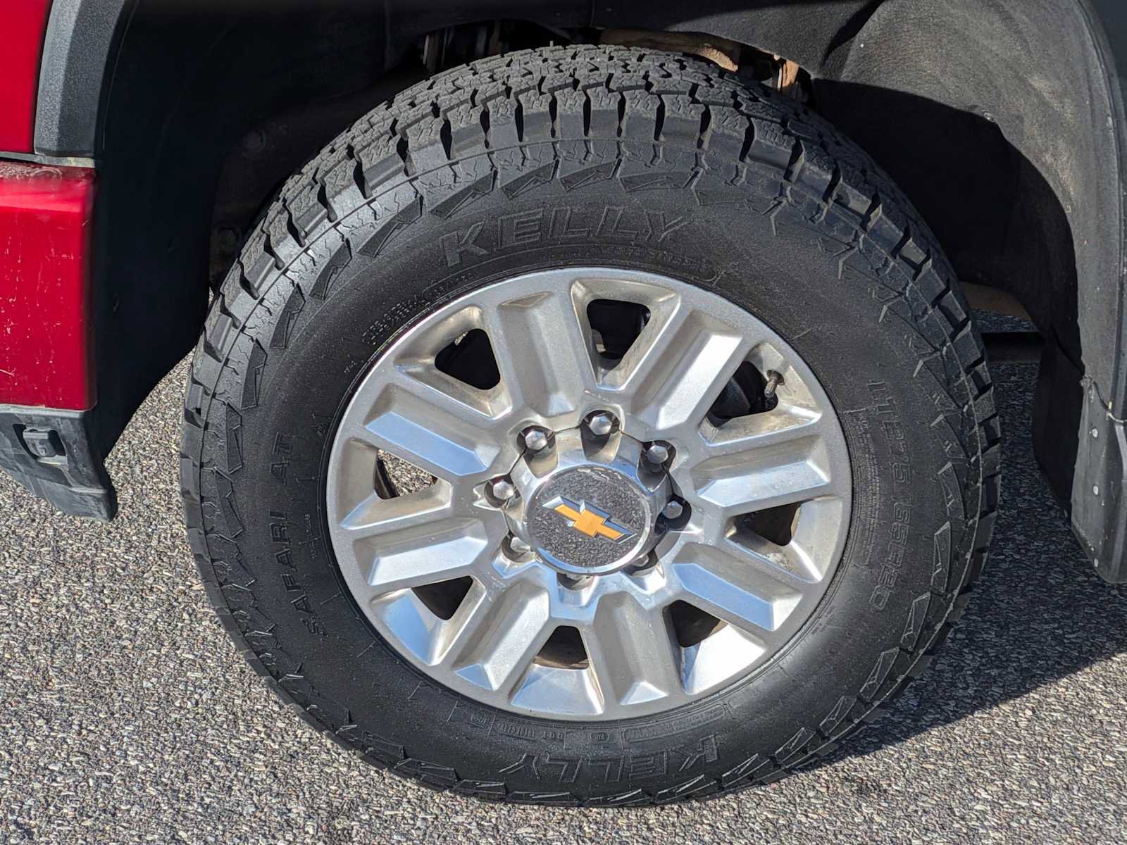 Used 2024 Chevrolet Silverado 2500 High Country w/ Technology Package image 13