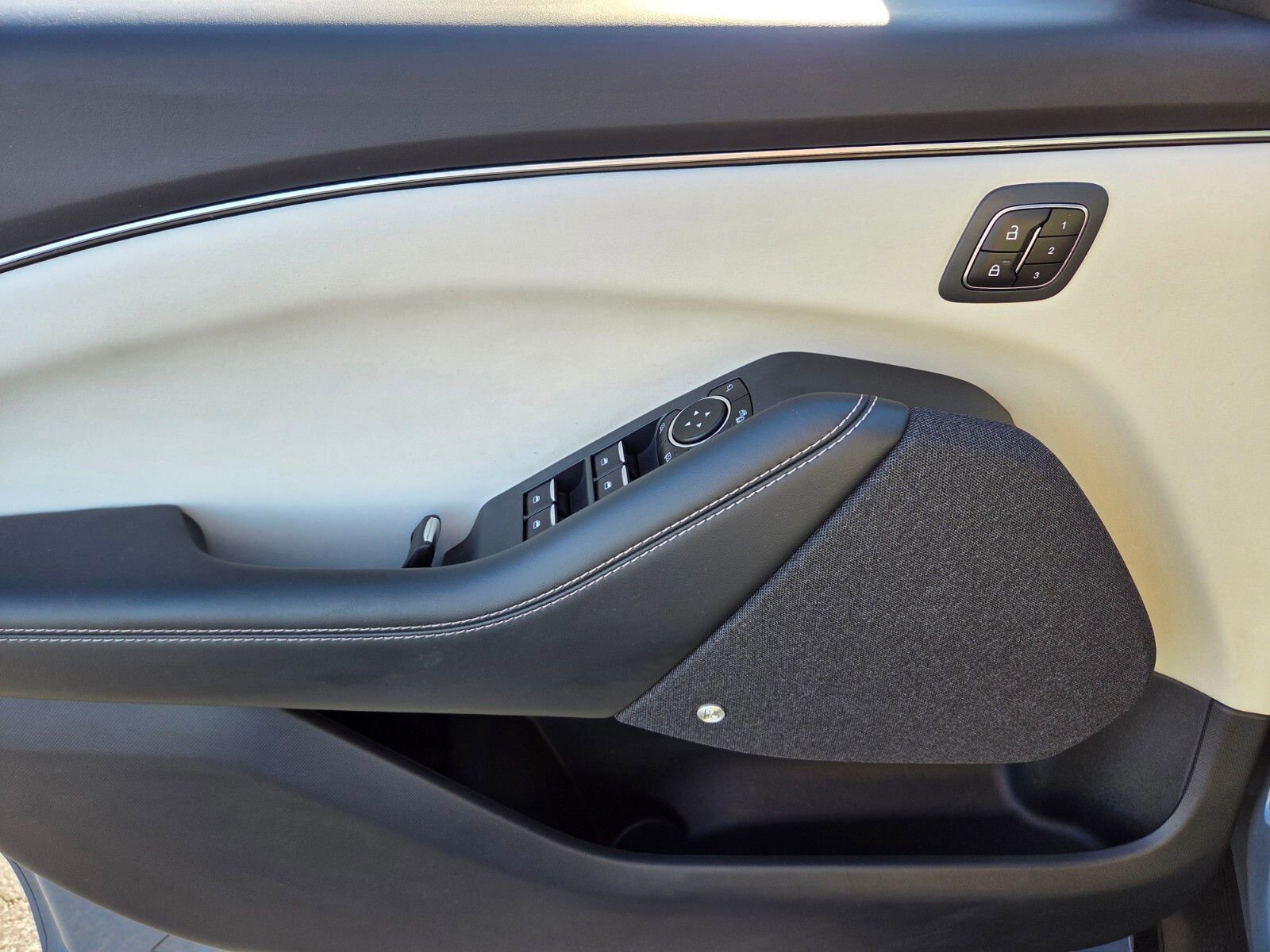 Certified 2023 Ford Mustang Mach-E Premium image 18