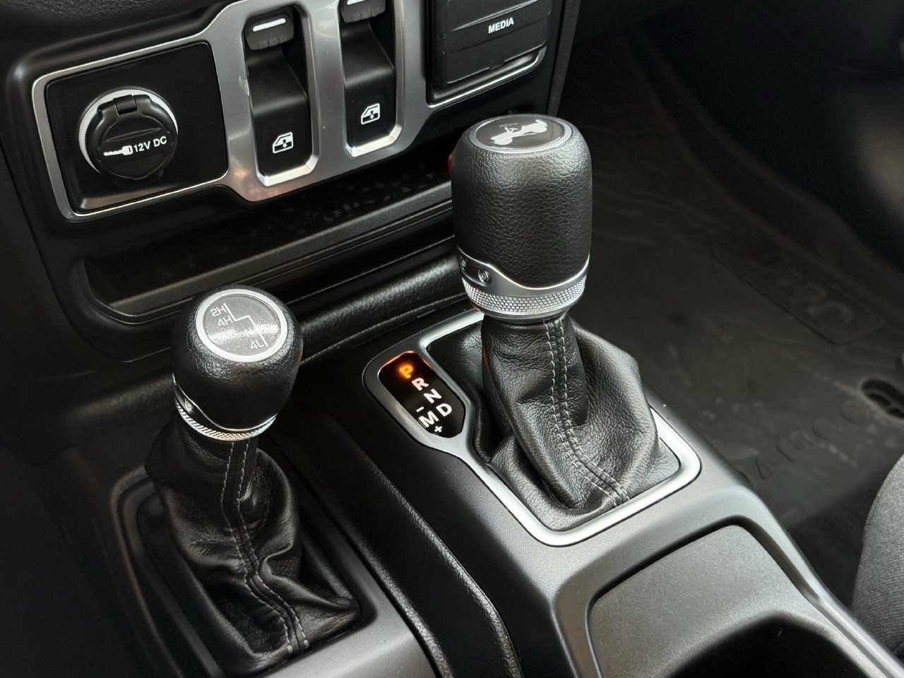 Used 2026 Jeep Wrangler Sport AWD/4WD image 21