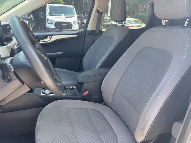 Certified 2020 Ford Escape SE FWD image 6
